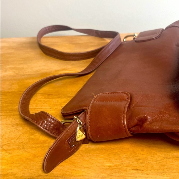 Vintage Brio Brown Buttery Crossbody Leather Bag - Picture 3 of 7